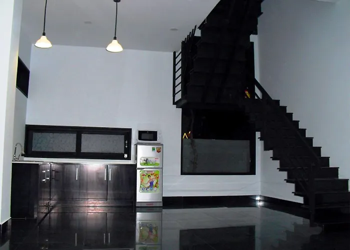 Nguyen Minihouse Villa *