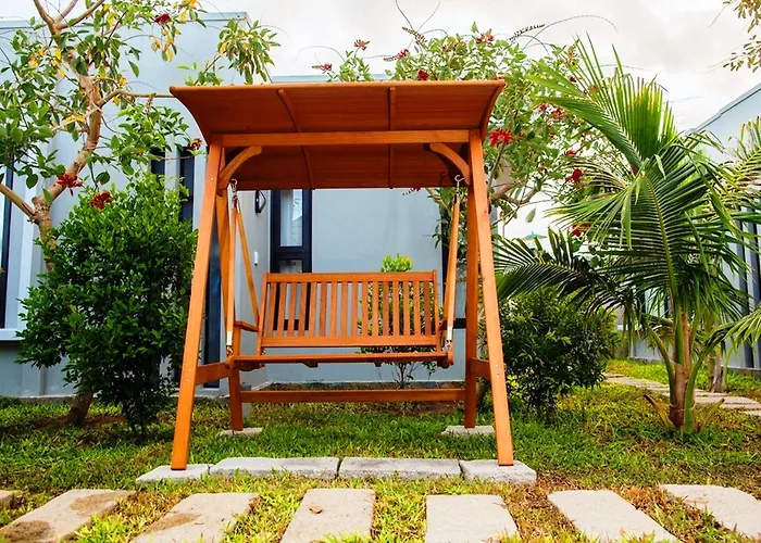 Nguyen Minihouse