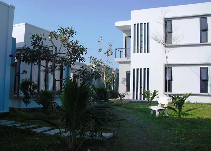 Nguyen Minihouse Villa *