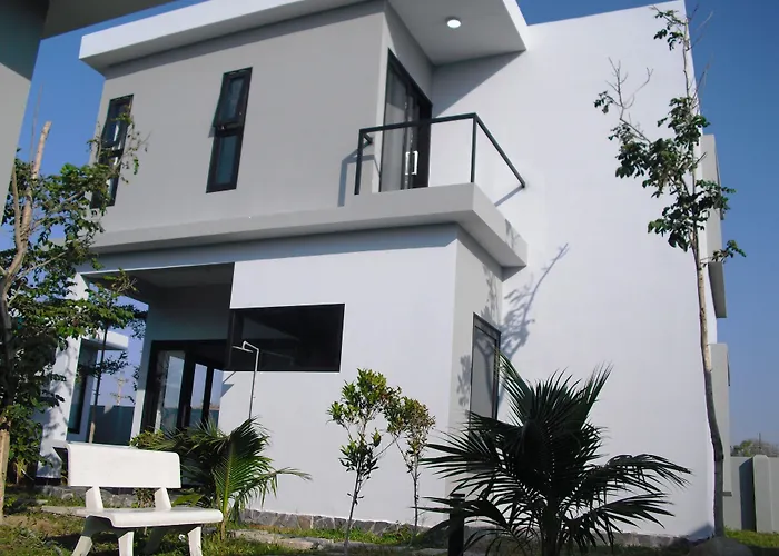 Nguyen Minihouse Villa *